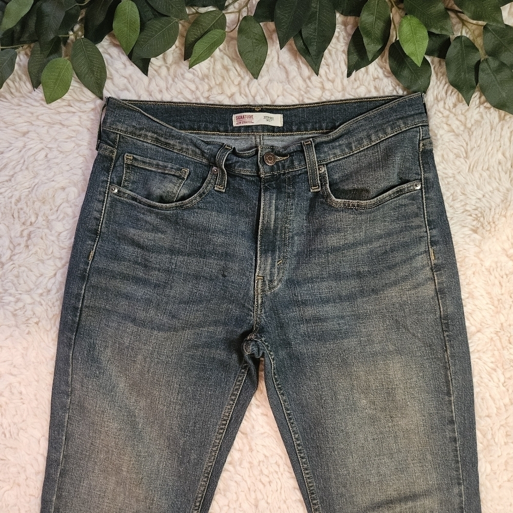 Levi Strauss Signature Straight Leg Mid Wash Jeans - Picture 2 of 7
